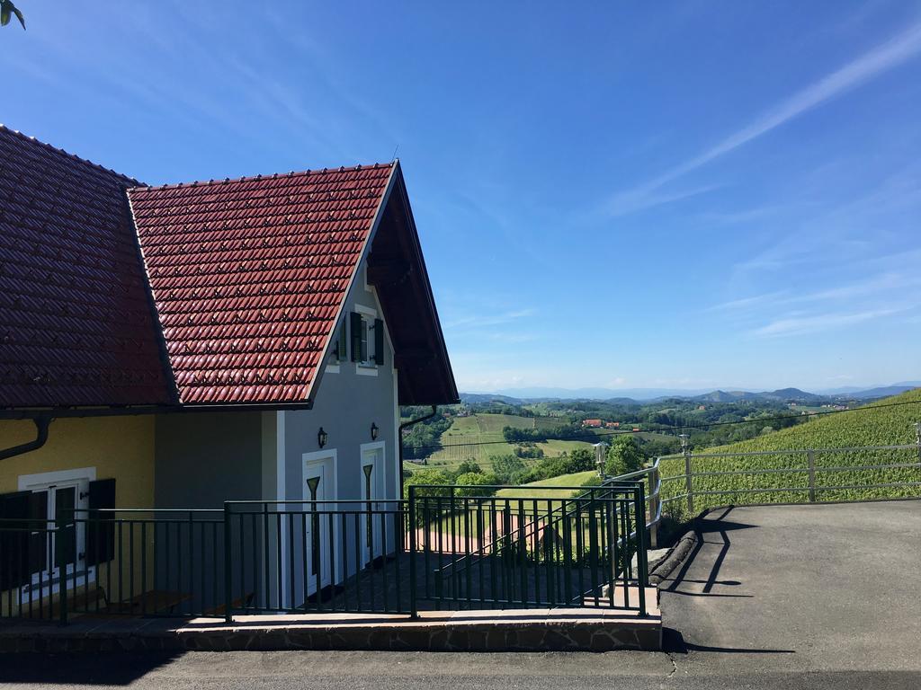 Steirer Haus Daire Gamlitz Dış mekan fotoğraf