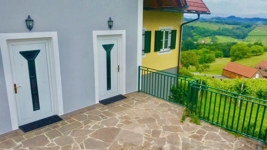 Steirer Haus Daire Gamlitz Dış mekan fotoğraf